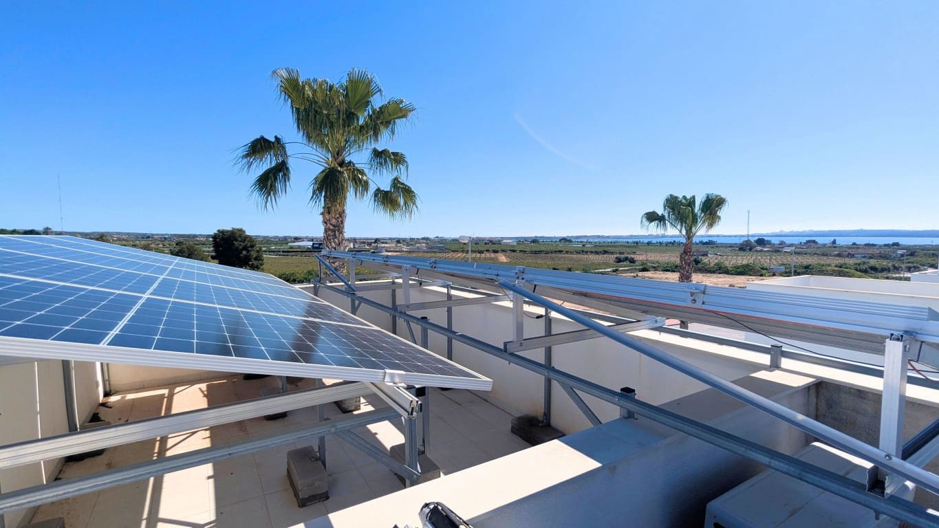 Chalet de 3 habitaciones en Ciudad Quesada en venta con piscina - 419.000 € (Ref: 9679175)