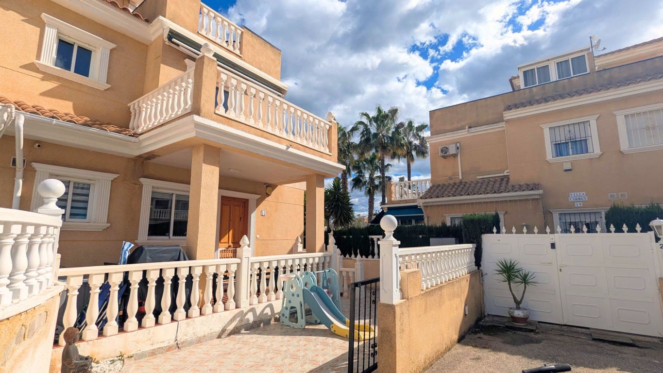 2 sypialnia Dom blizniak na sprzedaż w Playa Flamenca z basenem - 185 000 € (Ref: 9685133)