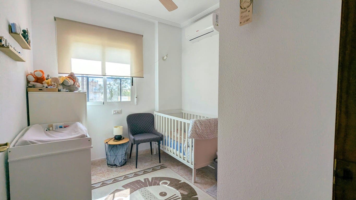 2 sypialnia Dom blizniak na sprzedaż w Playa Flamenca z basenem - 185 000 € (Ref: 9685133)