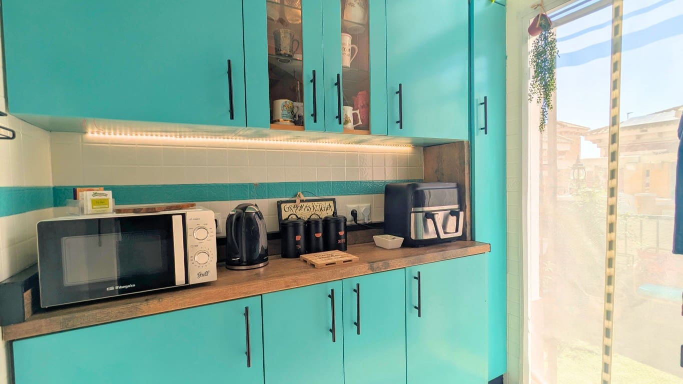 Chalet de 4 habitaciones en Bigastro en venta con piscina - 299.000 € (Ref: 9789478)