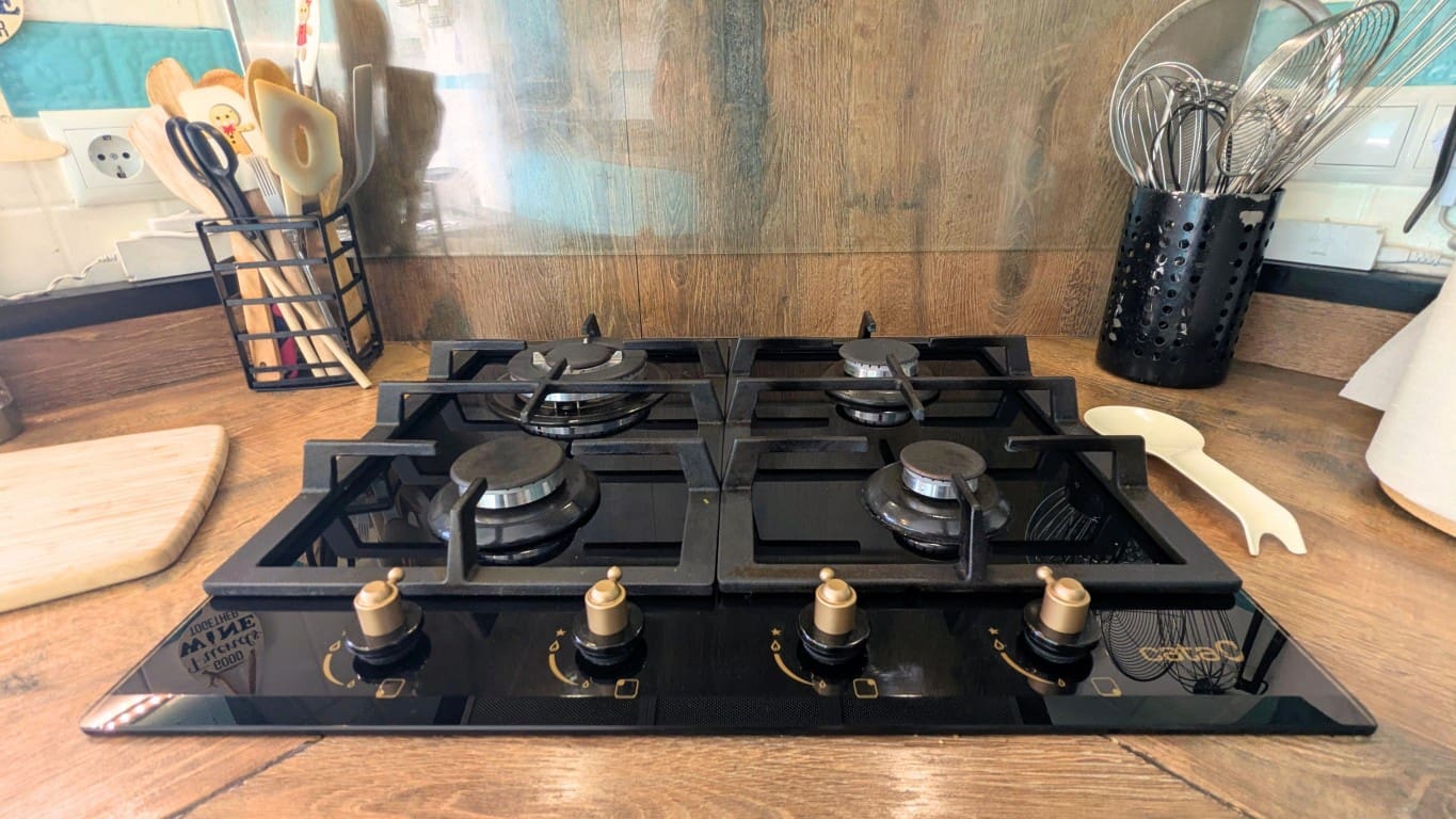 Chalet de 4 habitaciones en Bigastro en venta con piscina - 299.000 € (Ref: 9789478)