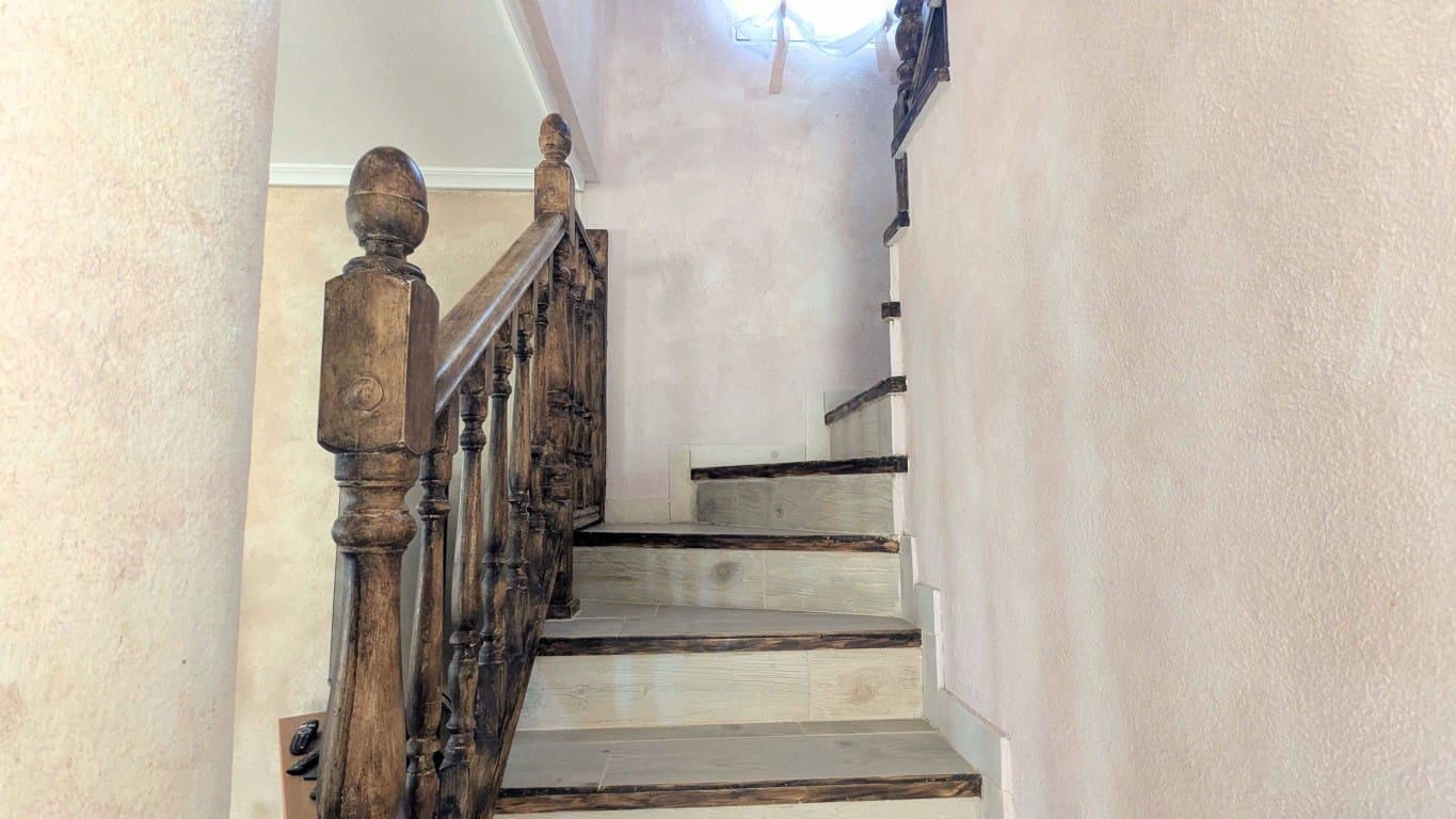 Chalet de 4 habitaciones en Bigastro en venta con piscina - 299.000 € (Ref: 9789478)