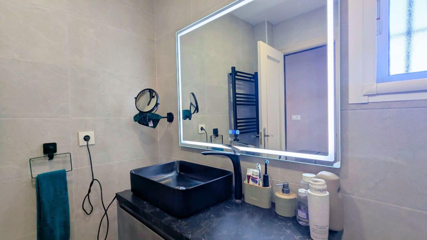 Chalet de 4 habitaciones en Bigastro en venta con piscina - 299.000 € (Ref: 9789478)