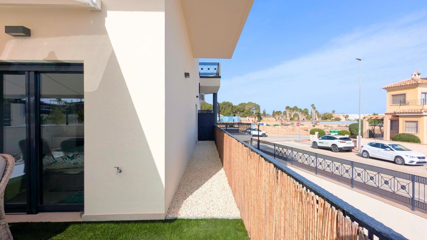 2 makuuhuone Huoneisto myytävänä paikassa Lo Crispin mukana uima-altaan - 229 000 € (Ref: 9789479)