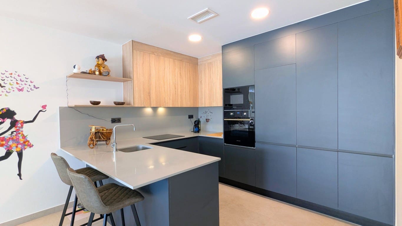 2 makuuhuone Huoneisto myytävänä paikassa Lo Crispin mukana uima-altaan - 229 000 € (Ref: 9789479)