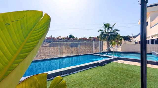 2 chambre Appartement à vendre à Lo Crispin, Algorfa avec piscine - 229 000 € (Ref: 9789479)