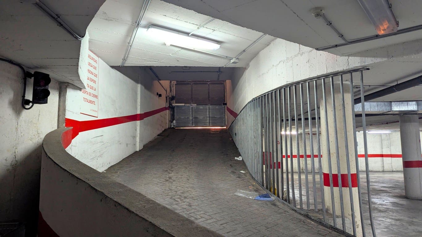 3 sovrum Lägenhet till salu i Torrevieja med garage - 369 000 € (Ref: 9807324)