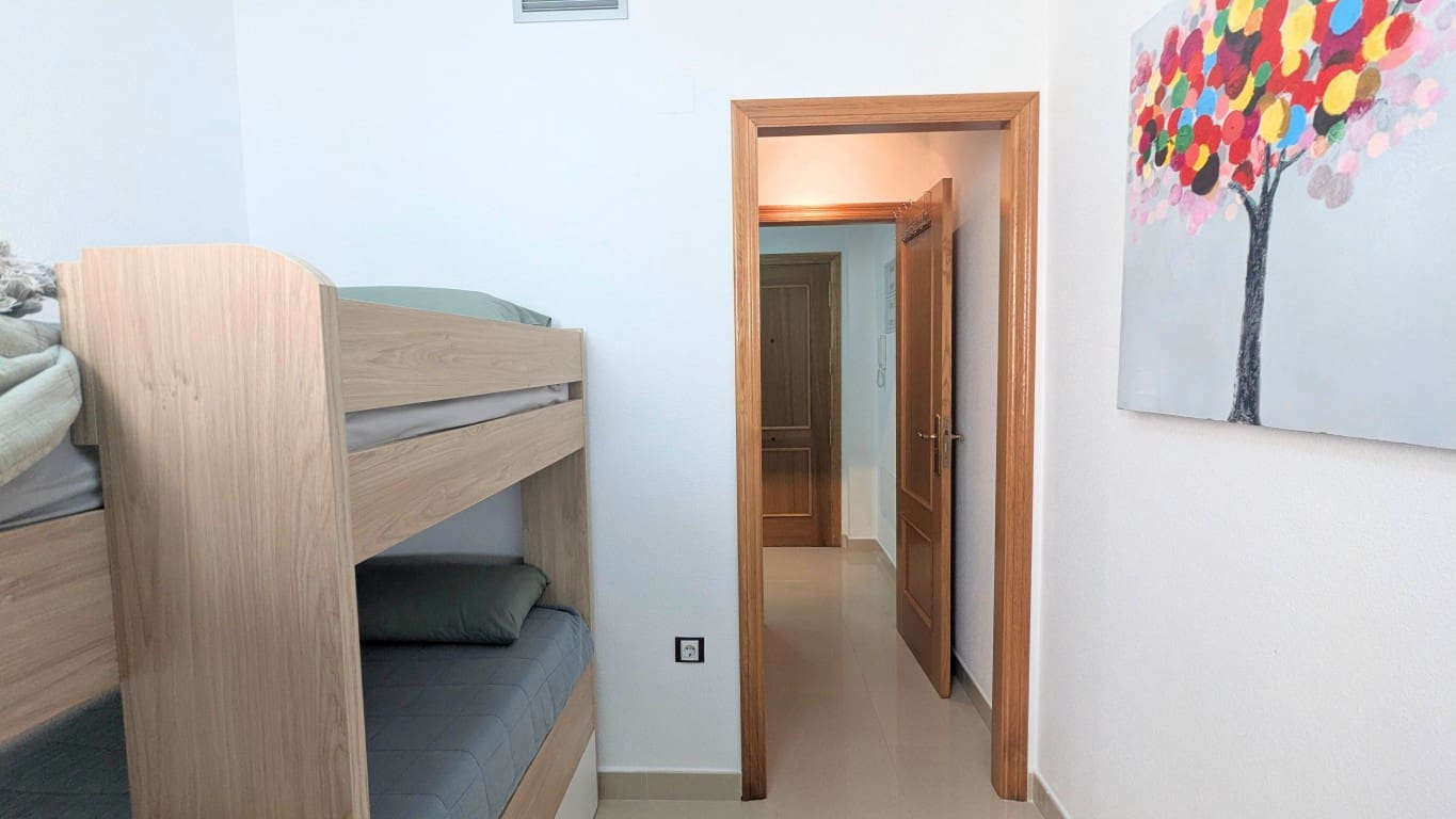 3 sovrum Lägenhet till salu i Torrevieja med garage - 369 000 € (Ref: 9807324)