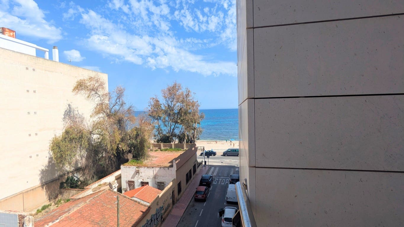 3 sovrum Lägenhet till salu i Torrevieja med garage - 369 000 € (Ref: 9807324)