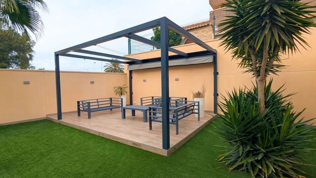 4 slaapkamer Halfvrijstaande villa te koop in Los Balcones met zwembad garage - € 349.000 (Ref: 9807330)