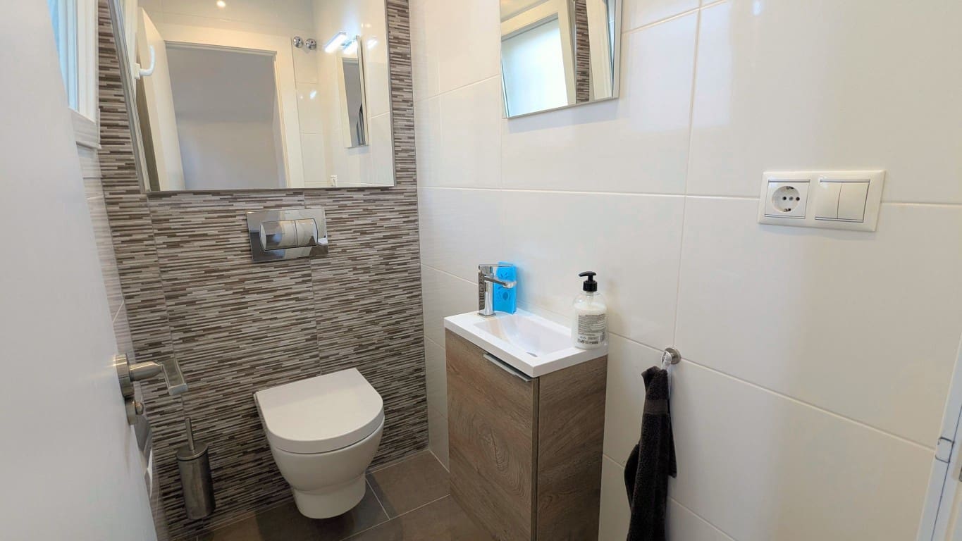 4 slaapkamer Halfvrijstaande villa te koop in Los Balcones met zwembad garage - € 349.000 (Ref: 9807330)