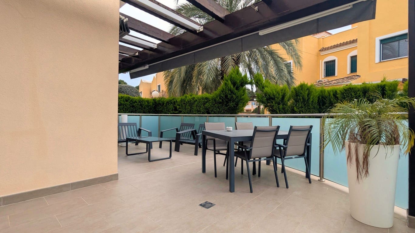 4 slaapkamer Halfvrijstaande villa te koop in Los Balcones met zwembad garage - € 349.000 (Ref: 9807330)