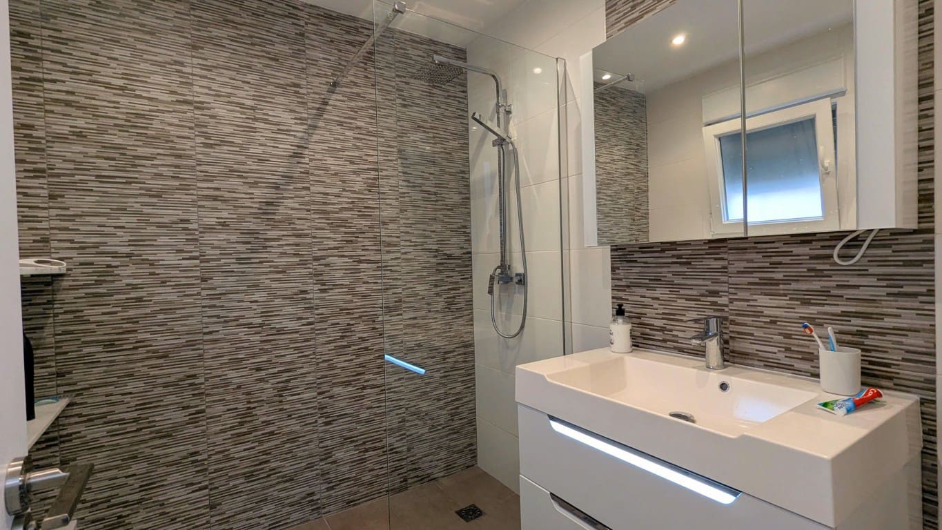 4 slaapkamer Halfvrijstaande villa te koop in Los Balcones met zwembad garage - € 349.000 (Ref: 9807330)