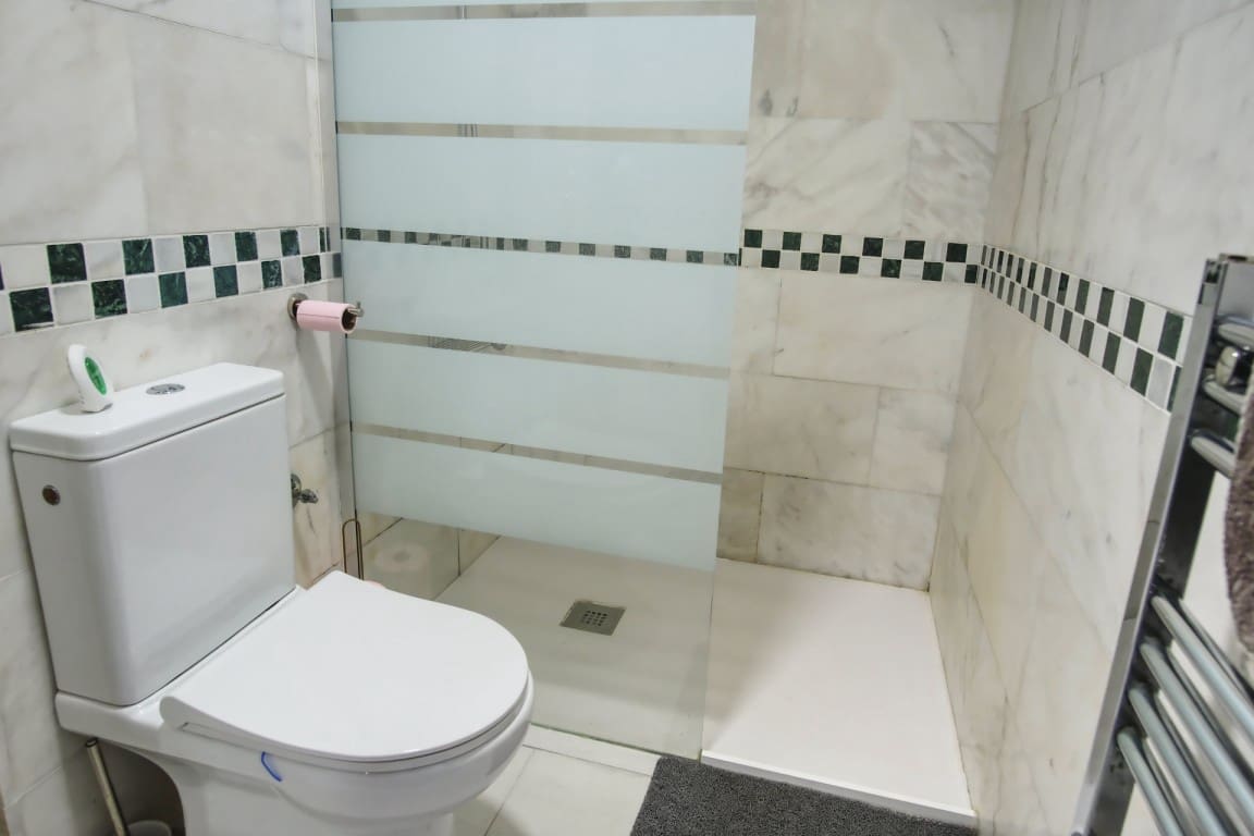 2 soverom Leilighet til salgs i Villamartin med svømmebasseng garasje - € 168 000 (Ref: 9816561)