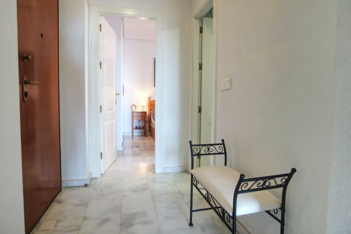 2 soverom Leilighet til salgs i Villamartin med svømmebasseng garasje - € 168 000 (Ref: 9816561)