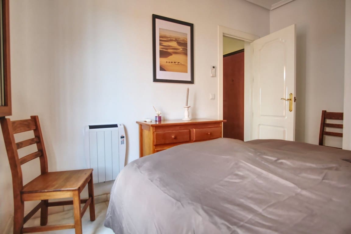2 soverom Leilighet til salgs i Villamartin med svømmebasseng garasje - € 168 000 (Ref: 9816561)