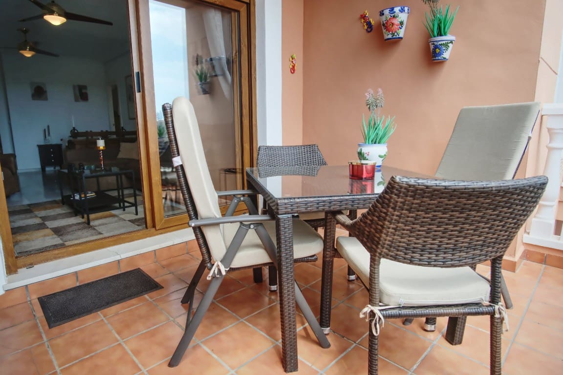 2 soverom Leilighet til salgs i Villamartin med svømmebasseng garasje - € 168 000 (Ref: 9816561)