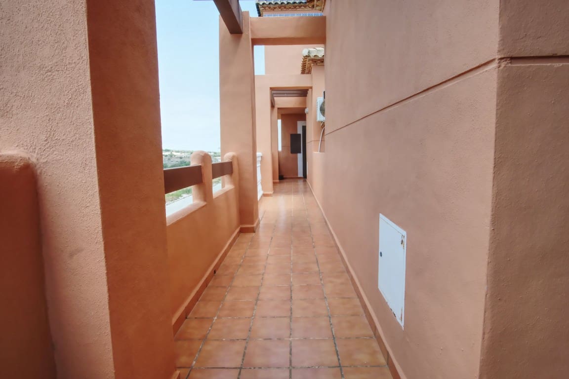 2 soverom Leilighet til salgs i Villamartin med svømmebasseng garasje - € 168 000 (Ref: 9816561)