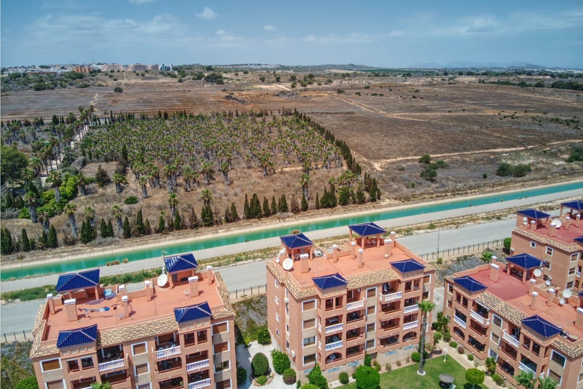 2 soverom Leilighet til salgs i Villamartin med svømmebasseng garasje - € 168 000 (Ref: 9816561)