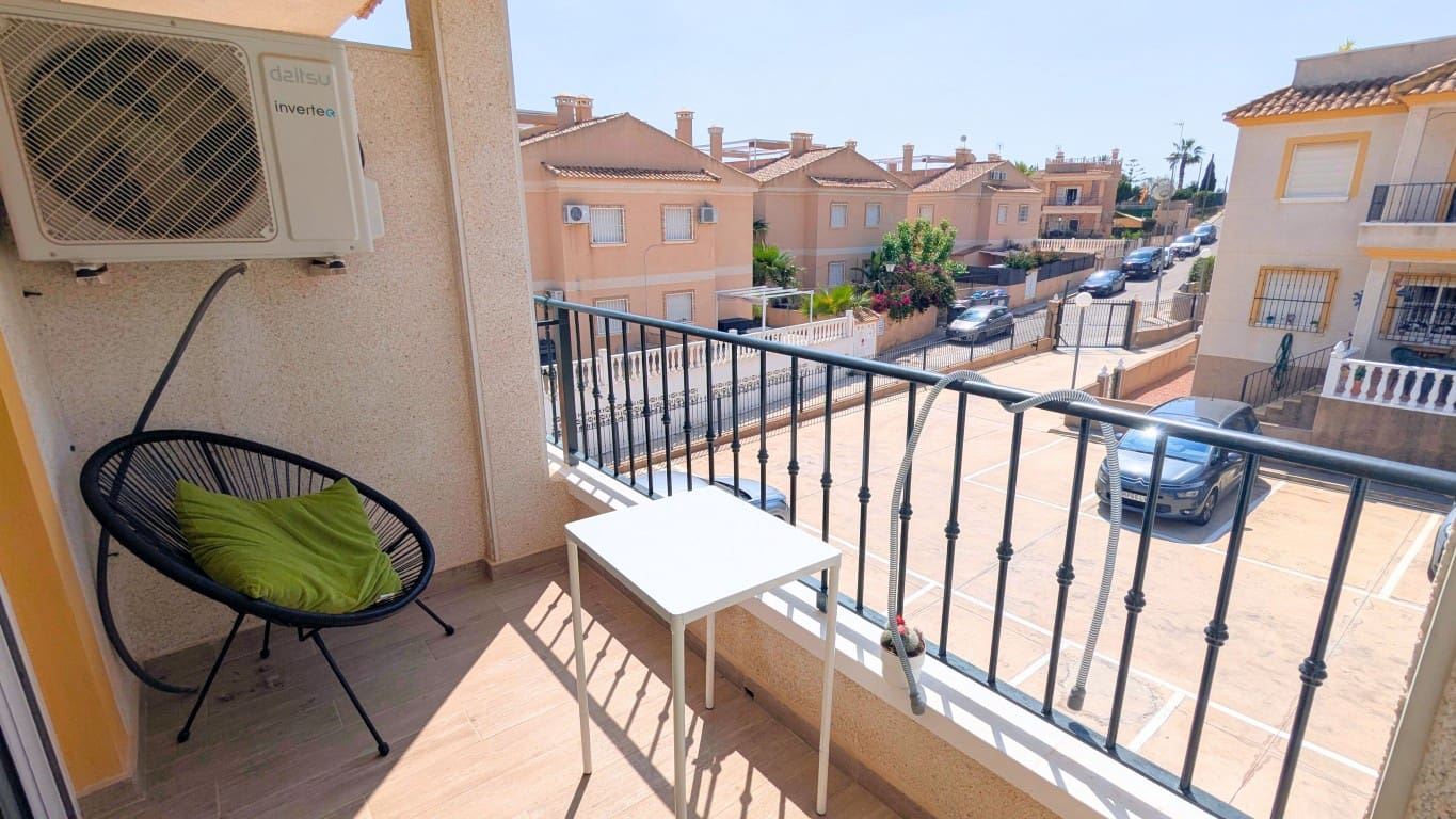 2 quarto Penthouse para venda em Algorfa com piscina - 139 995 € (Ref: 9816562)