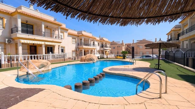 2 quarto Penthouse para venda em Algorfa com piscina - 139 995 € (Ref: 9816562)