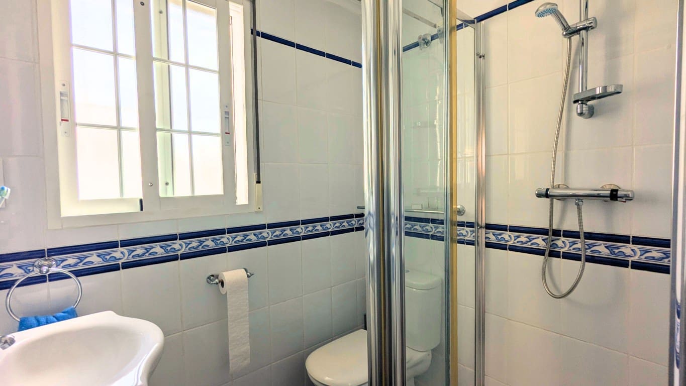 3 bedroom Villa for sale in Lo Crispin with pool garage - € 294,000 (Ref: 9935231)