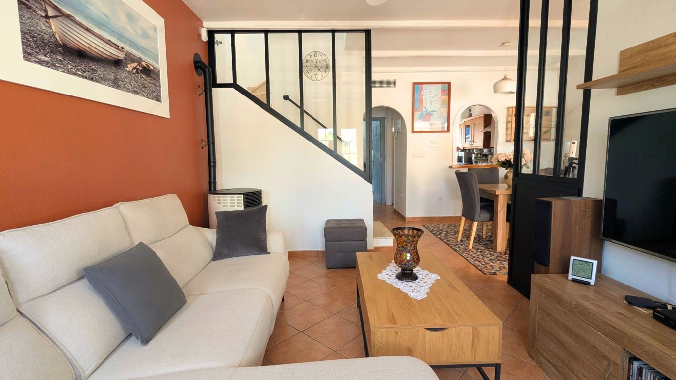 3 bedroom Villa for sale in Lo Crispin with pool garage - € 294,000 (Ref: 9935231)