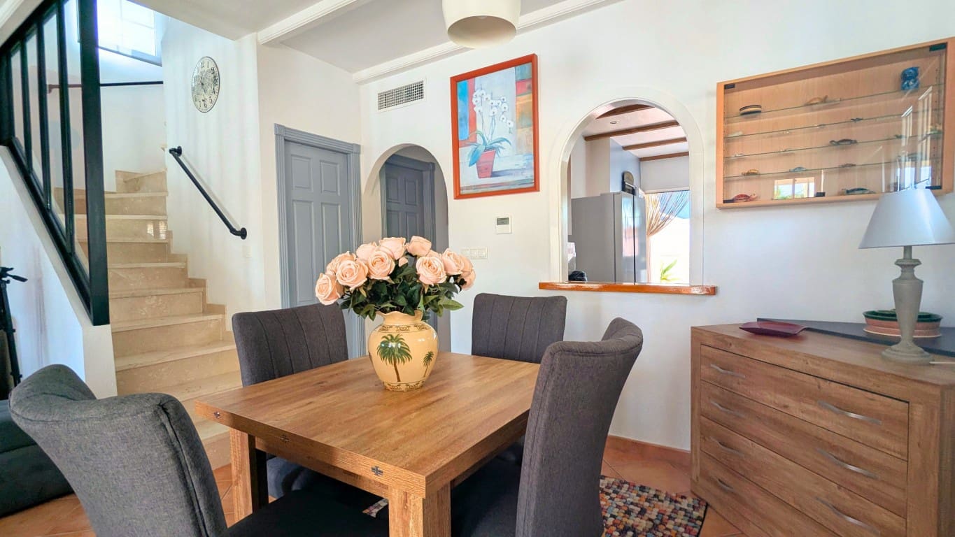 3 bedroom Villa for sale in Lo Crispin with pool garage - € 294,000 (Ref: 9935231)