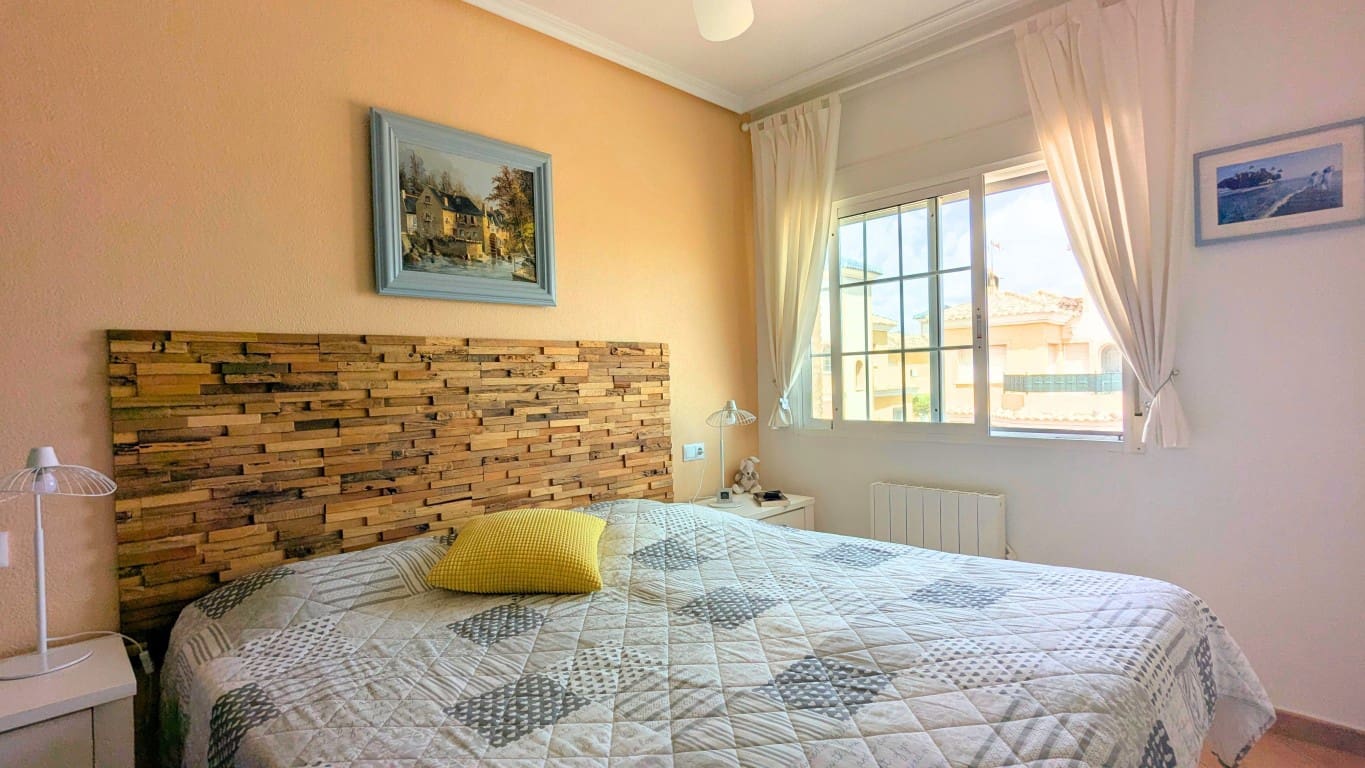 3 bedroom Villa for sale in Lo Crispin with pool garage - € 294,000 (Ref: 9935231)