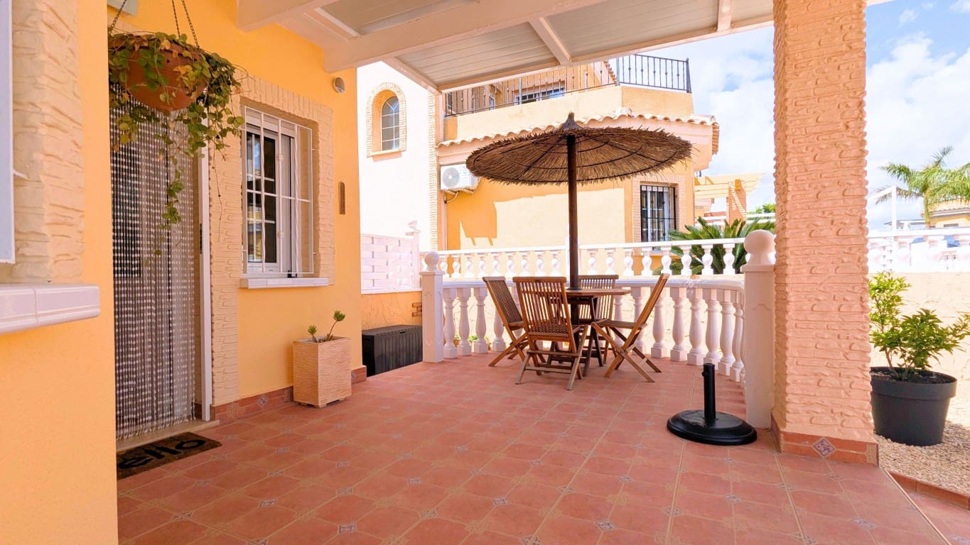 3 bedroom Villa for sale in Lo Crispin with pool garage - € 294,000 (Ref: 9935231)