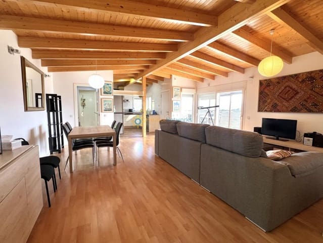 Chalet de 3 habitaciones en L'Olleria en venta con piscina - 295.000 € (Ref: 10000868)