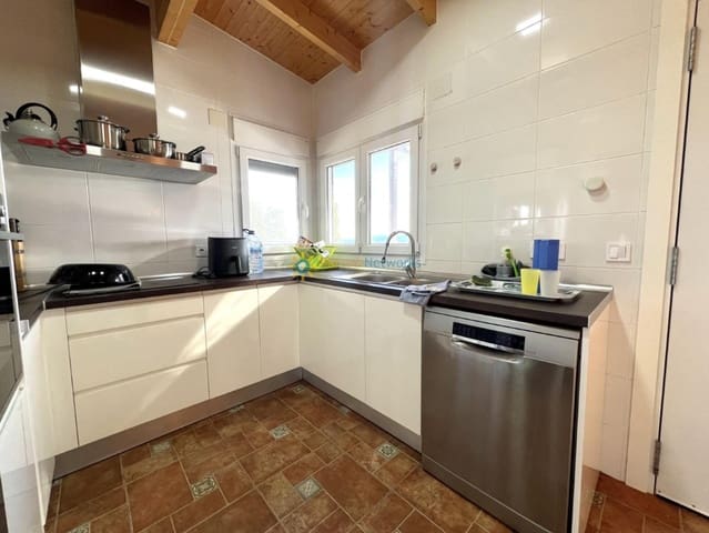 Chalet de 3 habitaciones en L'Olleria en venta con piscina - 295.000 € (Ref: 10000868)