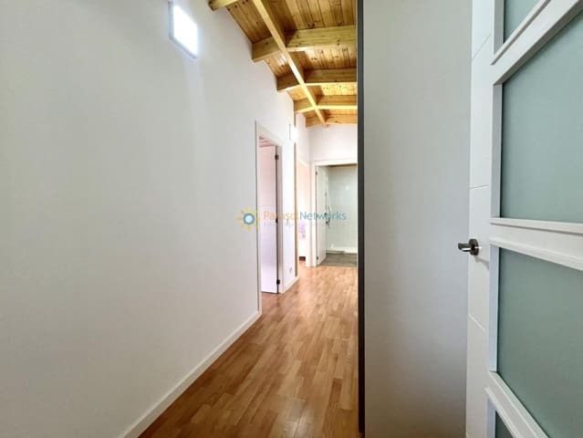 Chalet de 3 habitaciones en L'Olleria en venta con piscina - 295.000 € (Ref: 10000868)