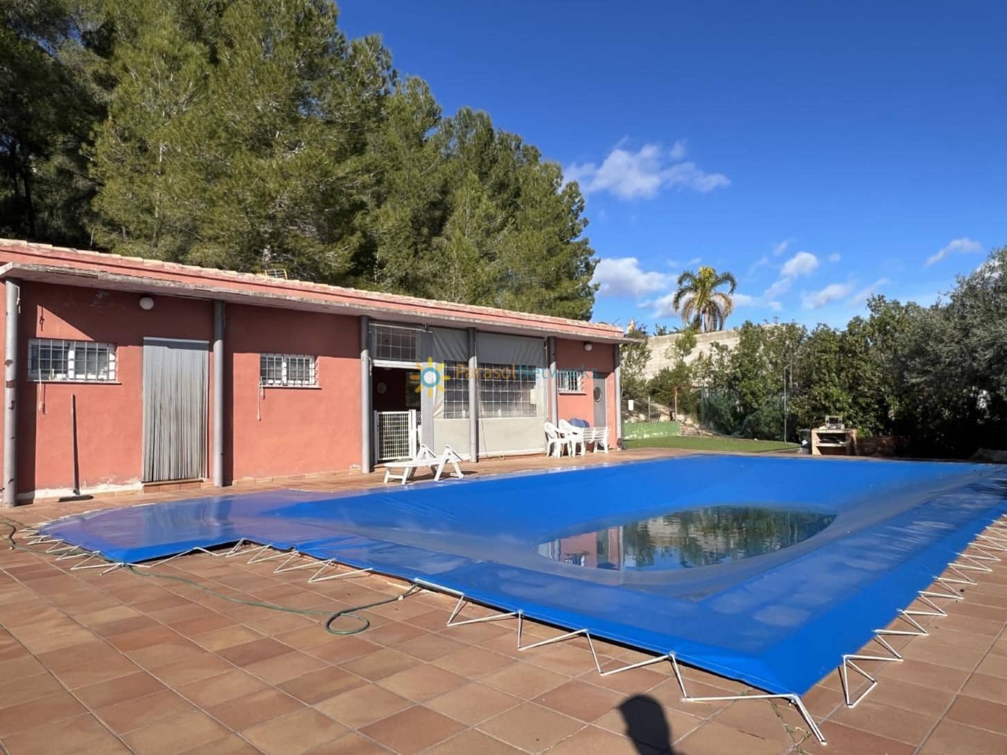 Chalet de 3 habitaciones en L'Olleria en venta con piscina - 295.000 € (Ref: 10000868)
