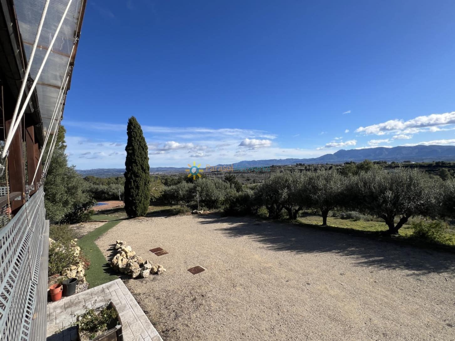 Chalet de 3 habitaciones en L'Olleria en venta con piscina - 295.000 € (Ref: 10000868)