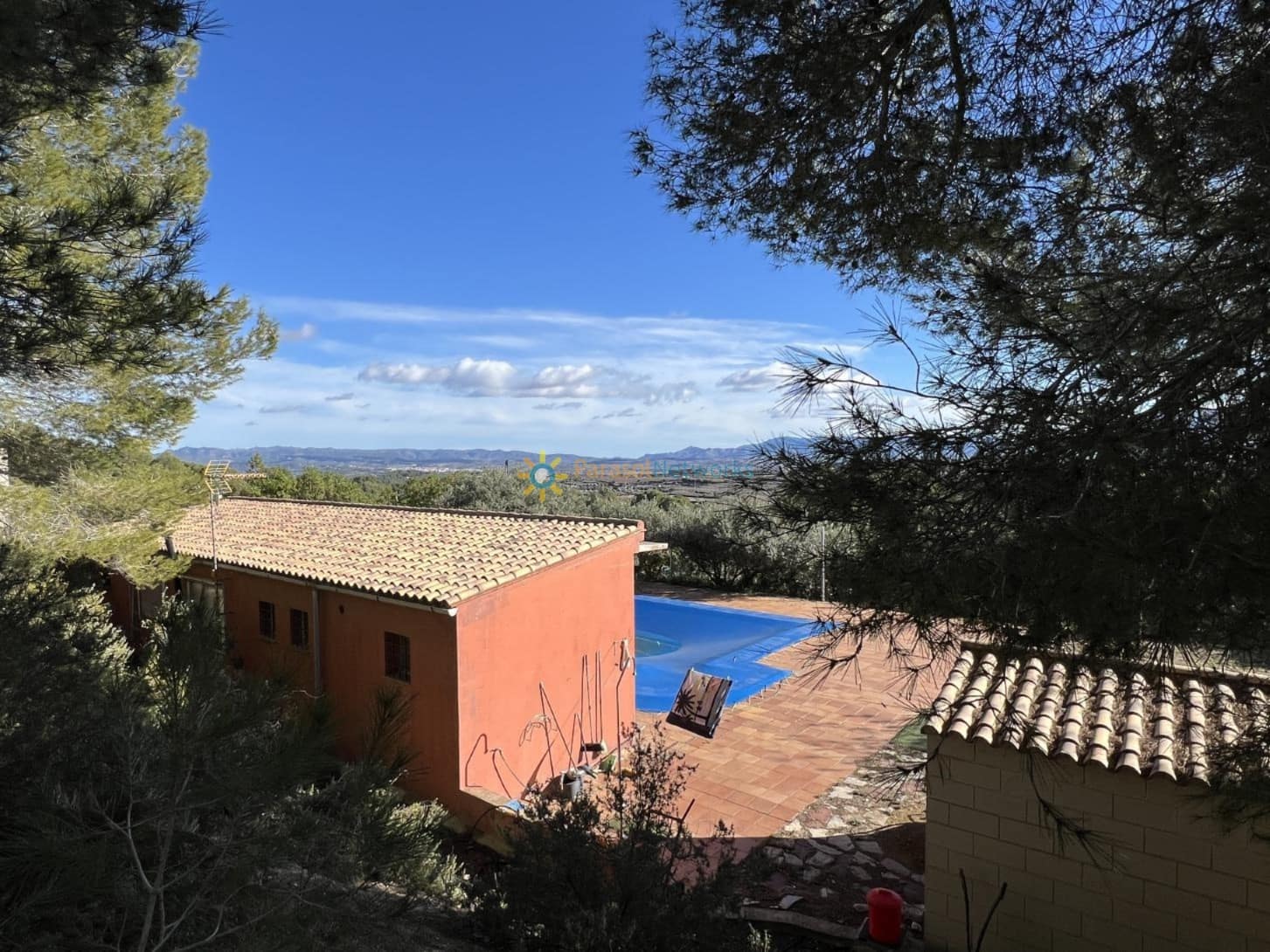 Chalet de 3 habitaciones en L'Olleria en venta con piscina - 295.000 € (Ref: 10000868)