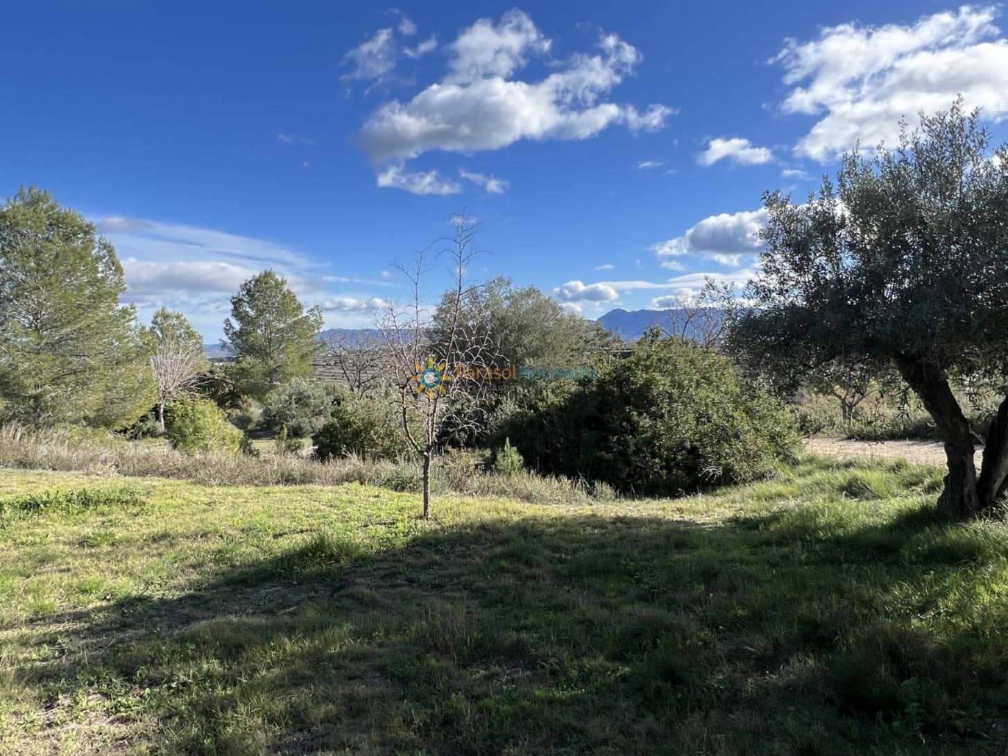 Chalet de 3 habitaciones en L'Olleria en venta con piscina - 295.000 € (Ref: 10000868)