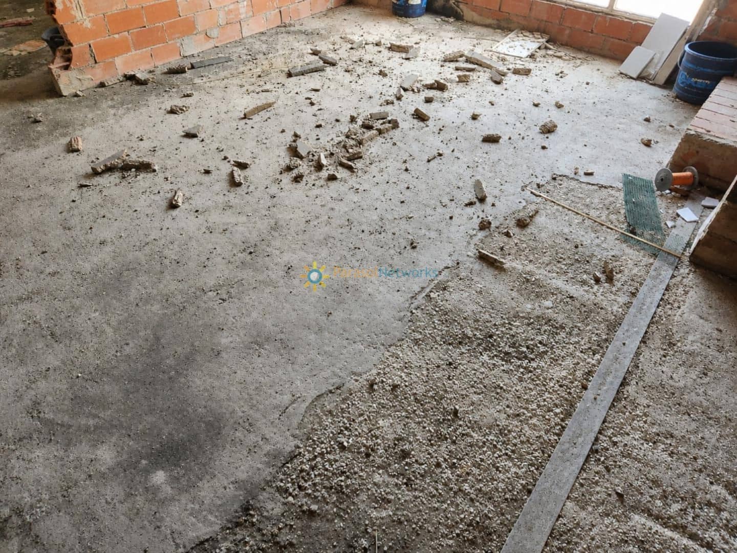 5 soverom Hus til salgs i Llutxent - € 65 000 (Ref: 10001034)