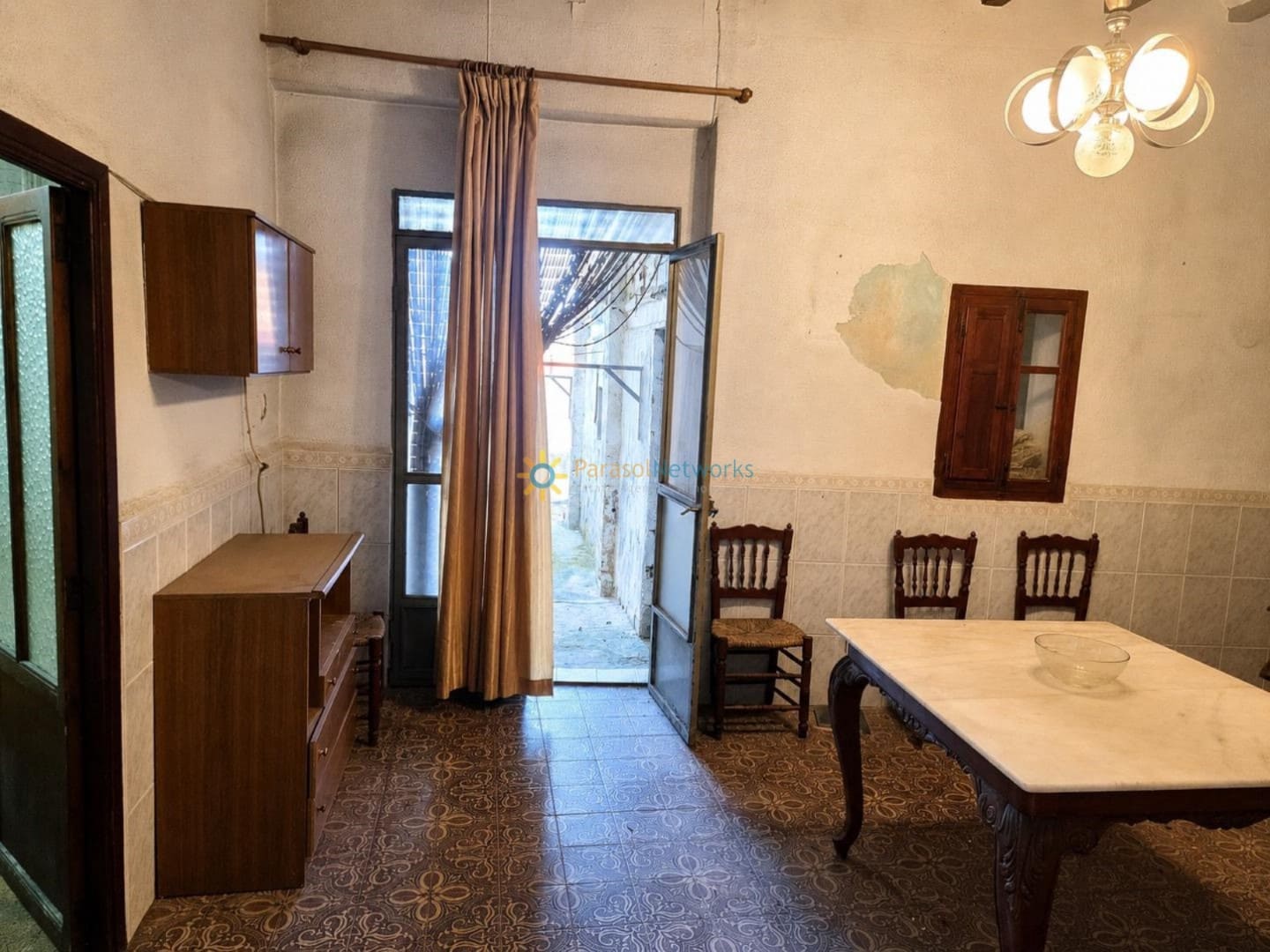 5 soverom Hus til salgs i Llutxent - € 65 000 (Ref: 10001034)