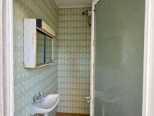 5 slaapkamer Huis te koop in Llutxent - € 65.000 (Ref: 10001034)