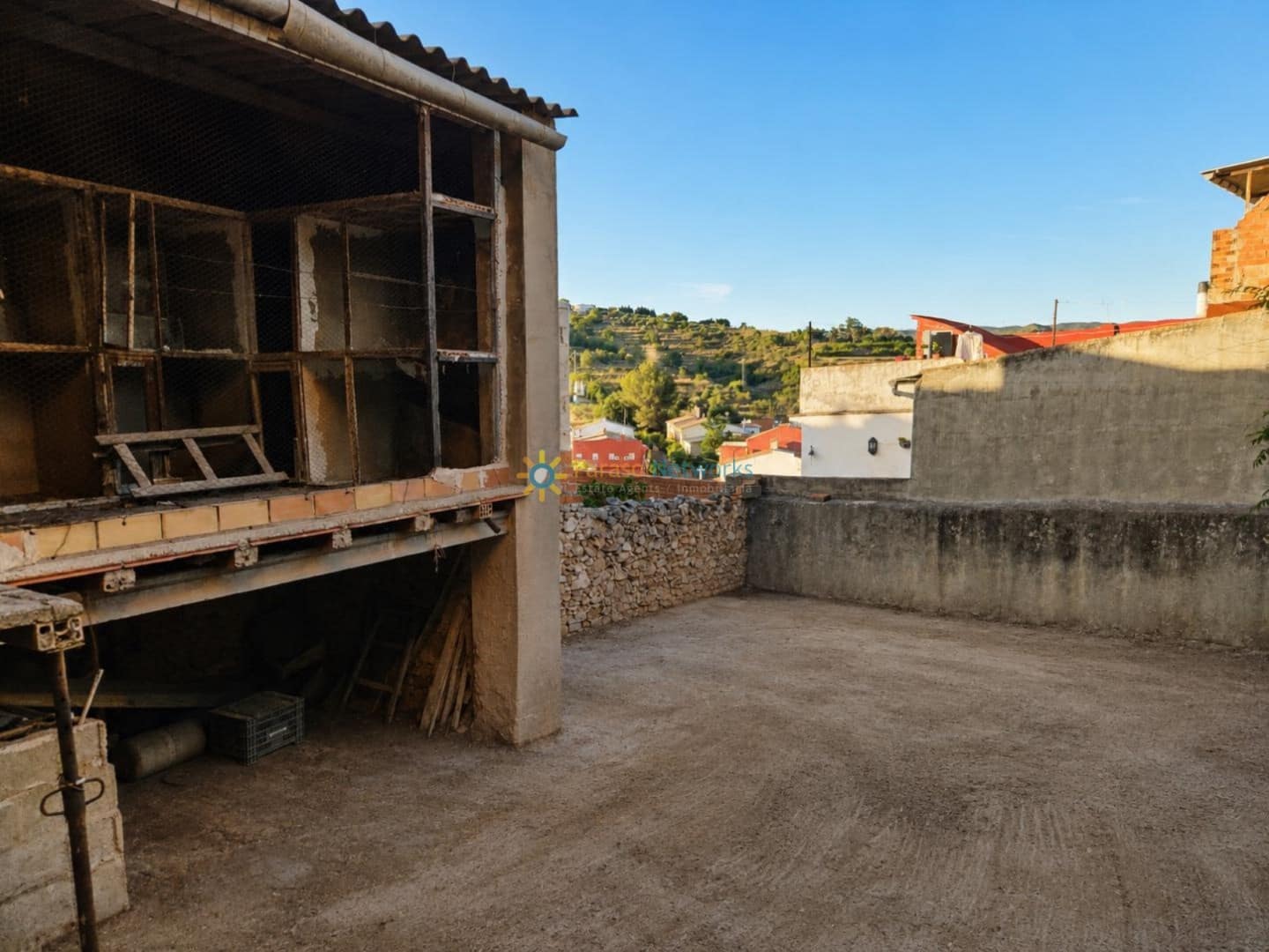 5 soverom Hus til salgs i Llutxent - € 65 000 (Ref: 10001034)