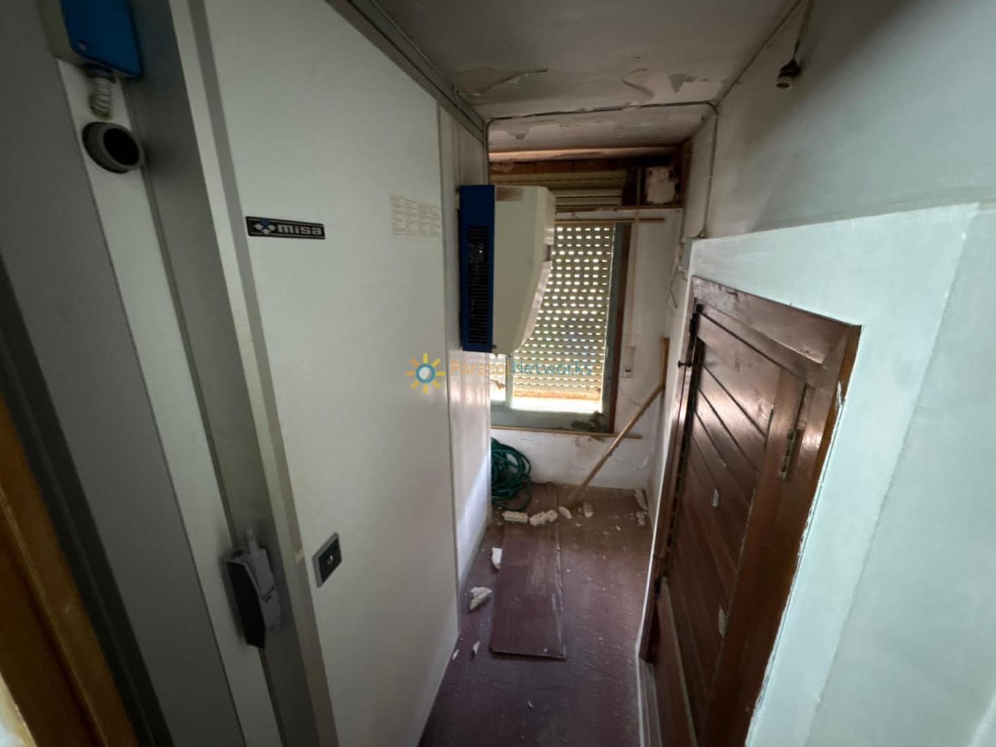 Commercial for sale in Piles - € 330,000 (Ref: 10001301)