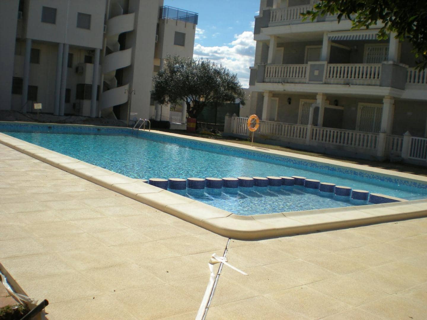 2 Zimmer Apartment zu vermieten in Denia mit Pool Garage - 700 € (Ref: 10002400)