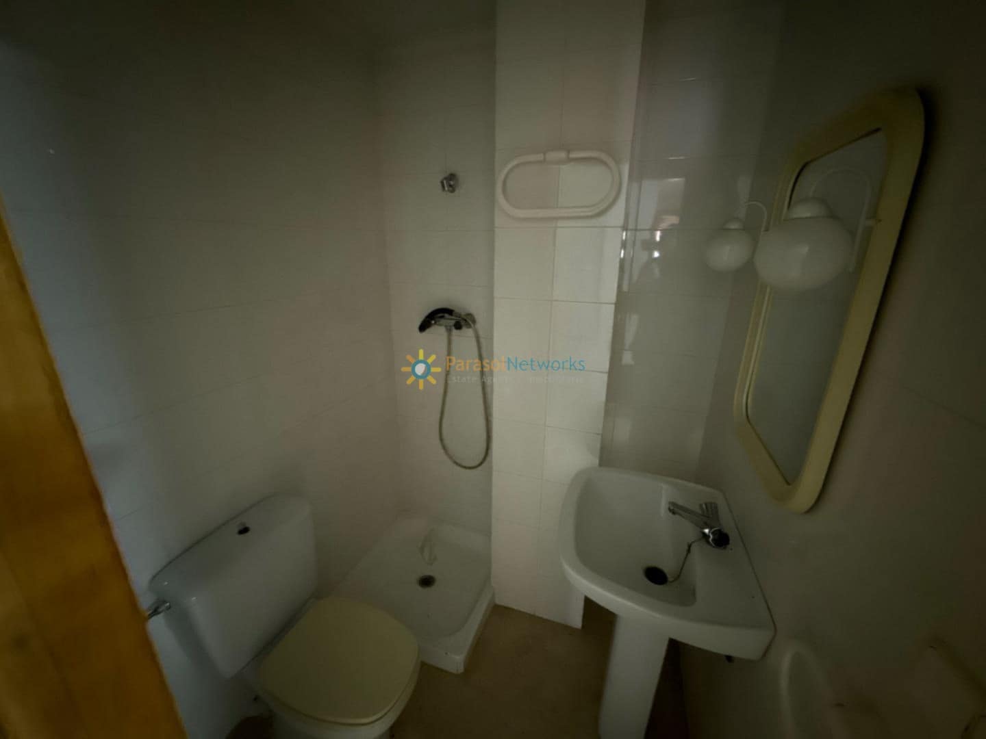 8 sovrum Kommersiell till salu i Oliva - 175 000 € (Ref: 10004693)