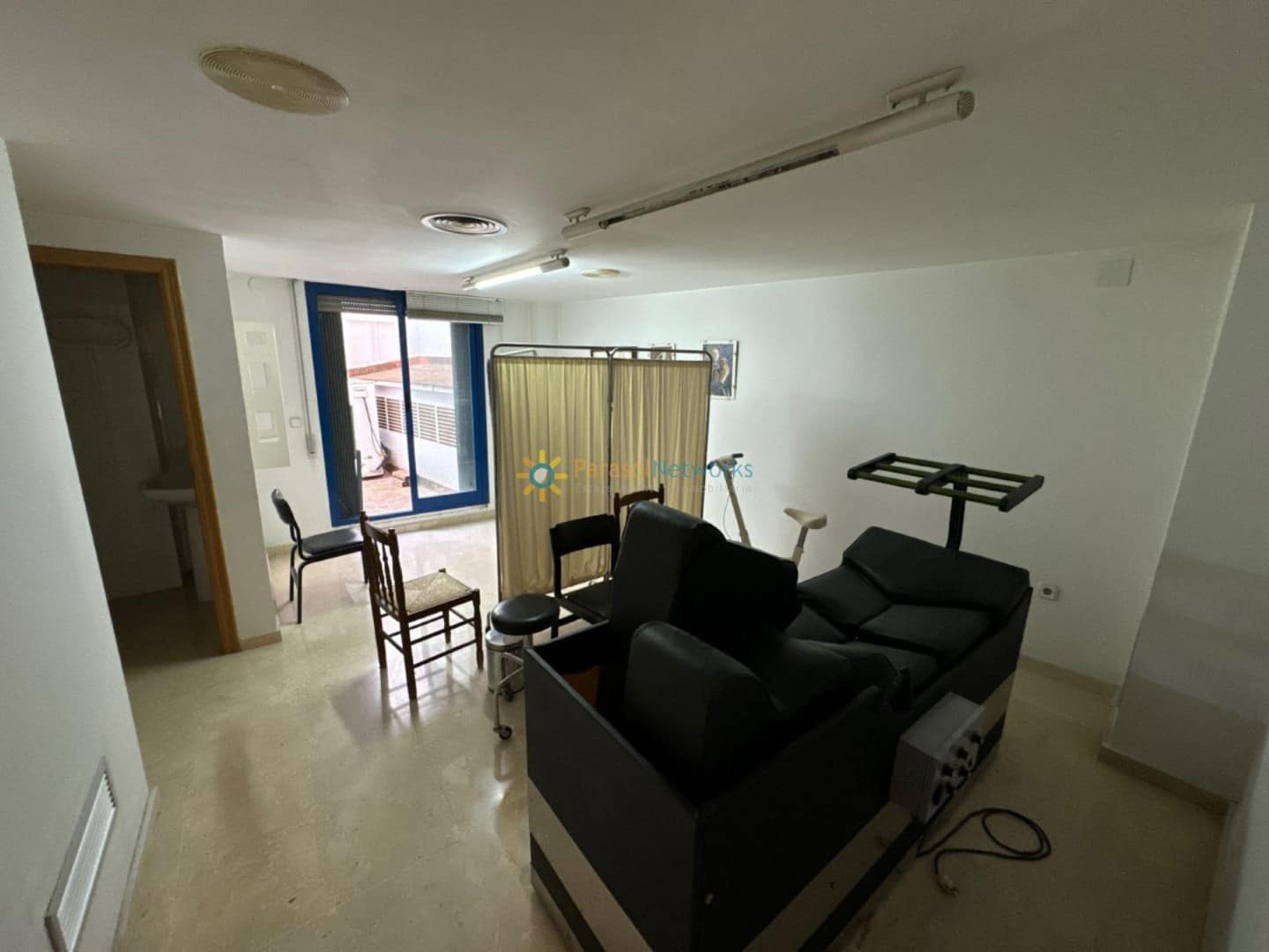 8 sovrum Kommersiell till salu i Oliva - 175 000 € (Ref: 10004693)