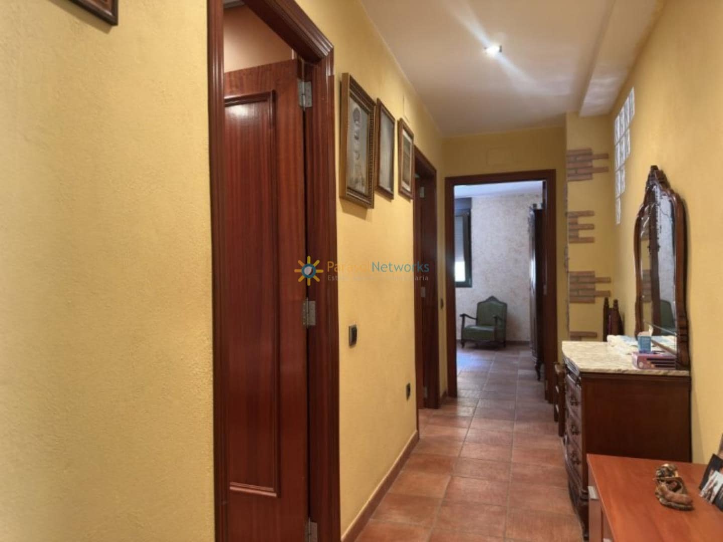 6 bedroom Villa for sale in Albaida with pool garage - € 250,000 (Ref: 10007996)