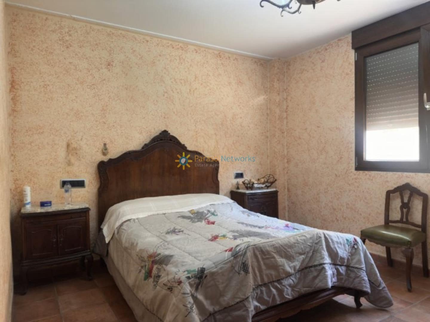 6 bedroom Villa for sale in Albaida with pool garage - € 250,000 (Ref: 10007996)
