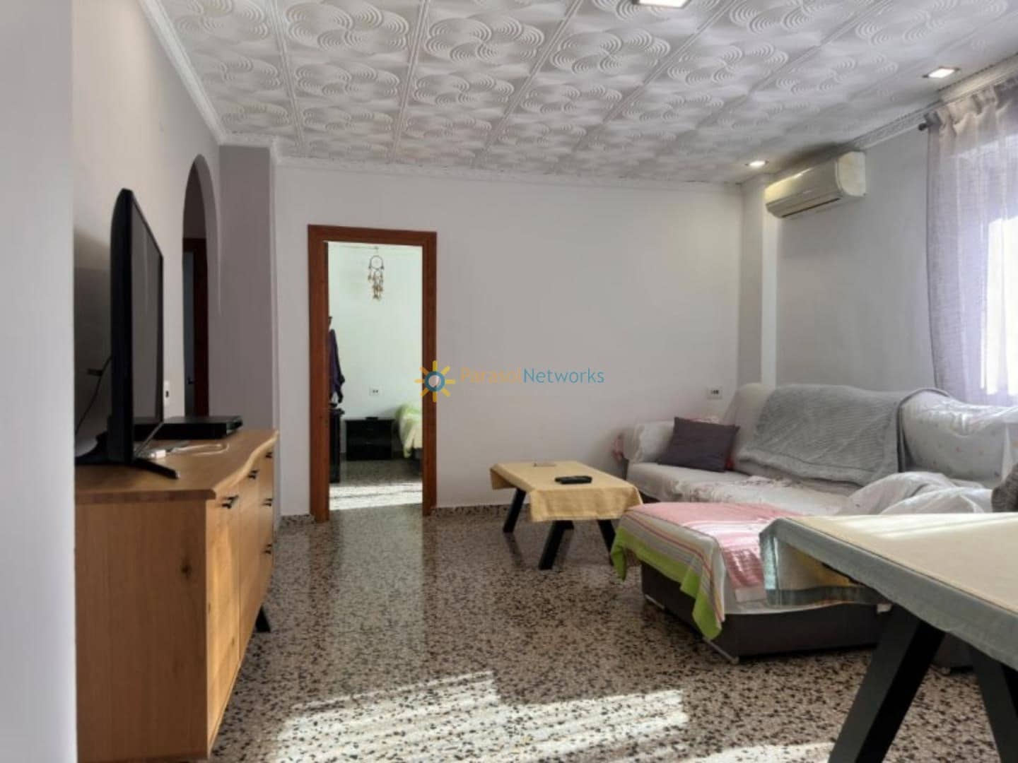 6 bedroom Villa for sale in Albaida with pool garage - € 250,000 (Ref: 10007996)