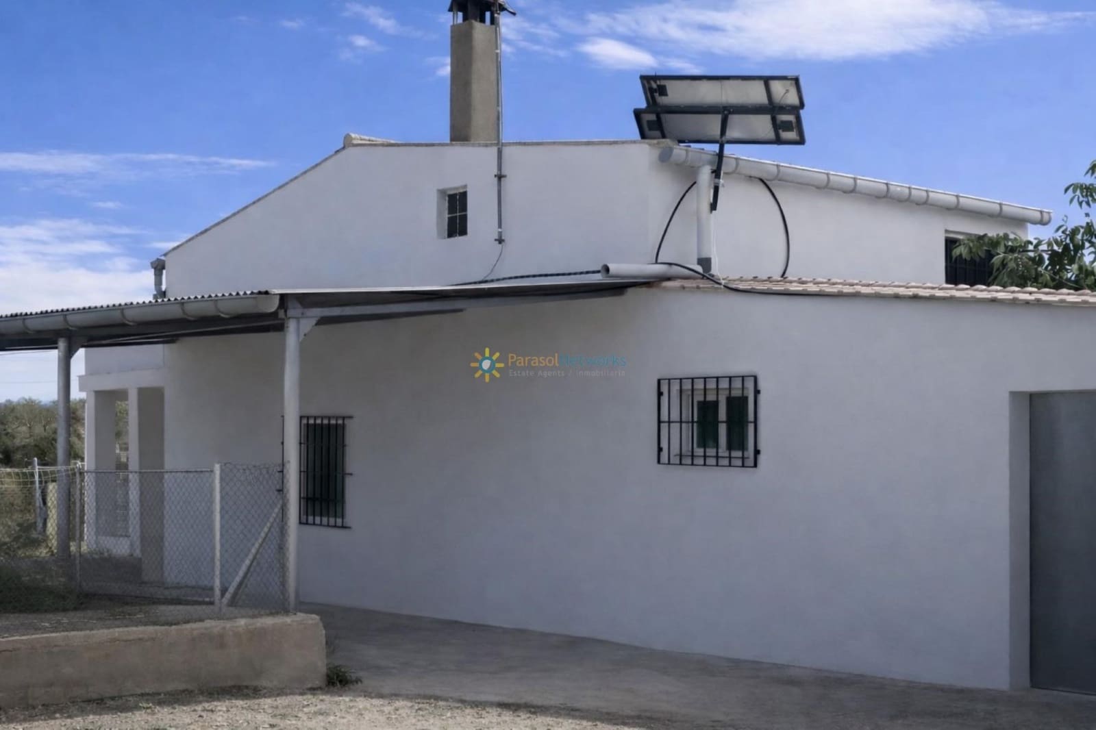 3 Zimmer Finca/Landgut zu verkaufen in Bufali mit Pool Garage - 110.000 € (Ref: 10008036)
