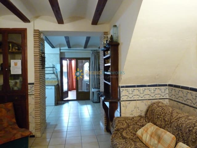 6 bedroom Townhouse for sale in Palomar with pool - € 199,000 (Ref: 10008061)